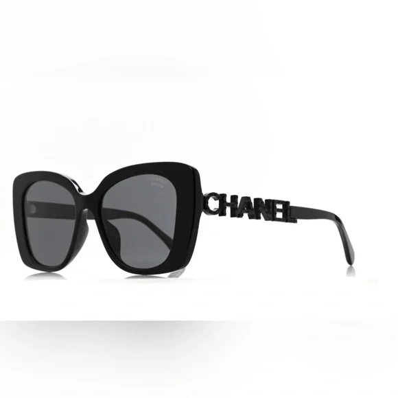 CHANEL | Accessories | Chanelacetate Strass Square  display picture 1
